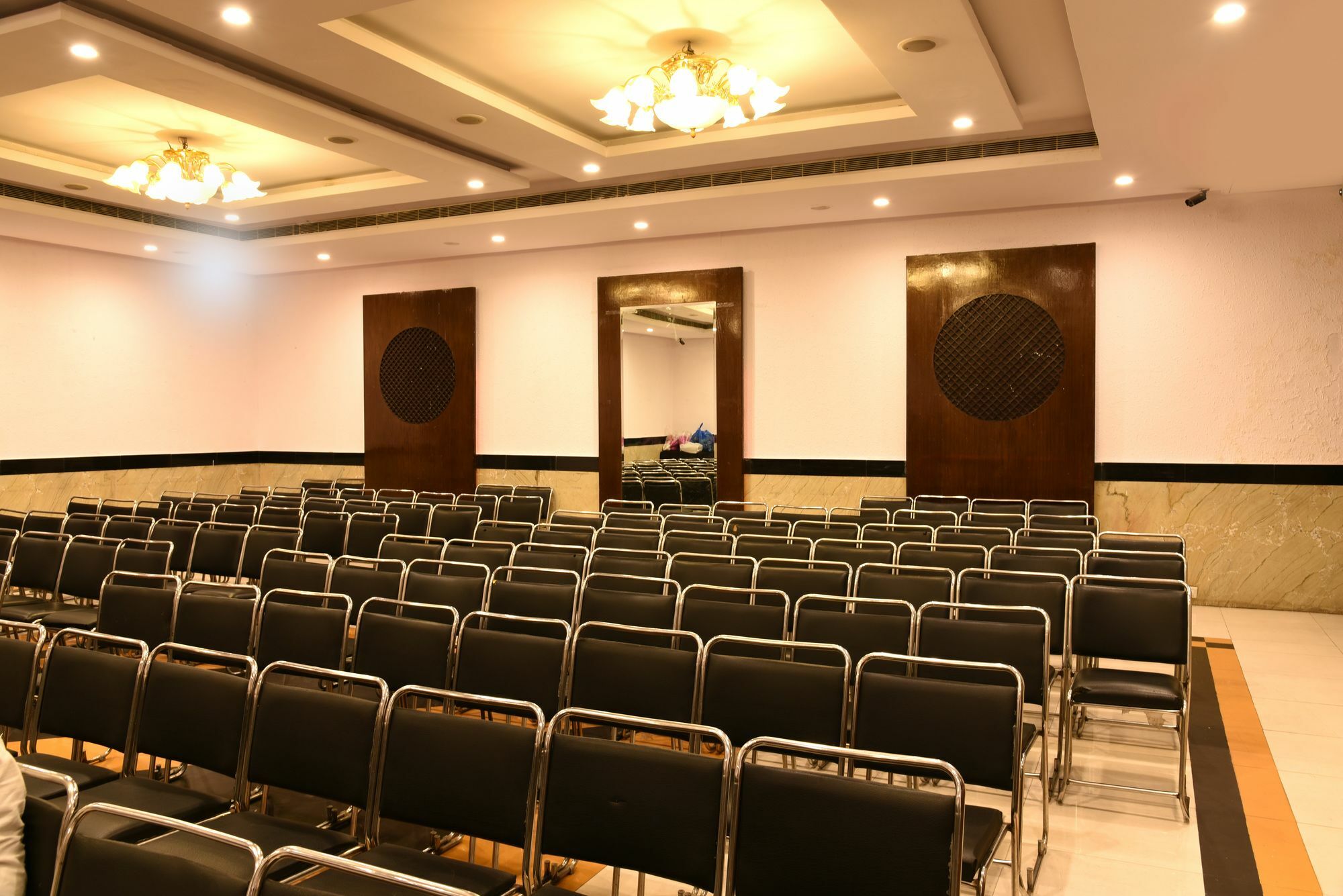 Treebo Trend Wood Bridge Hotel Hyderabad Exterior photo